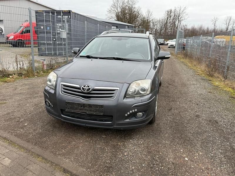 Grau Gebraucht 2007 Toyota Avensis Executive Kombi | 3.990 € (Fairer Preis) - Bild 1/4