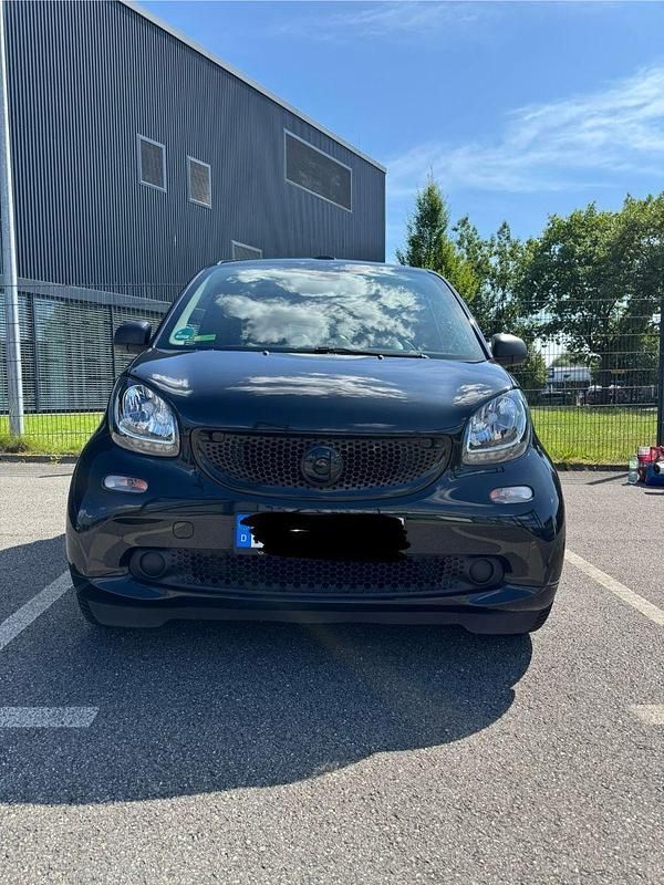 Schwarz Gebraucht 2017 Smart ForTwo Coupé Cabrio | 10.999 € (Fairer Preis) - Bild 1/4