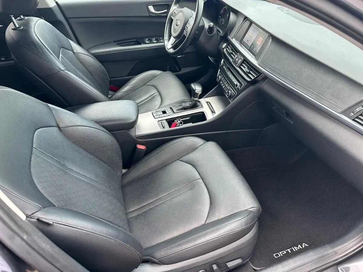 Gebraucht Kia Optima 205 PS (150 kW) 2017 (abt) platinum graphite p Kombi
