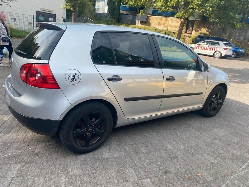 Gebraucht VW Golf V 75 PS (55 kW) 2006 Grau Kleinwagen