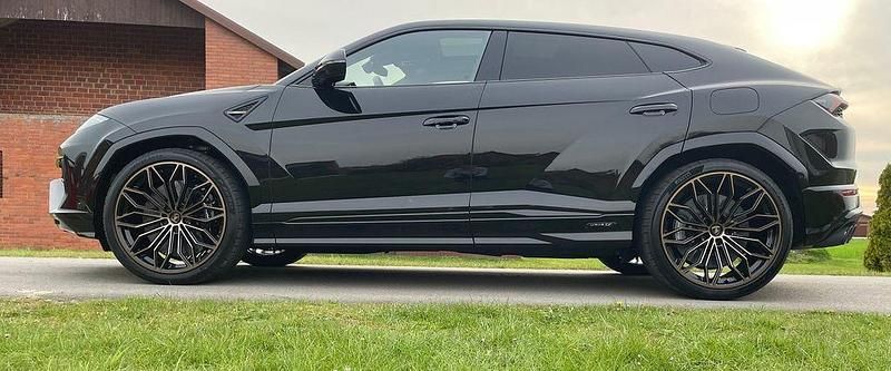 Neu Lamborghini Urus 799 PS (587 kW) 2026 Schwarz SUV
