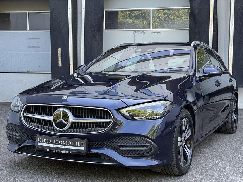 Blau Gebraucht 2022 Mercedes C220 Avantgarde Limousine | 29.900 € (Superpreis) - Bild 1/4