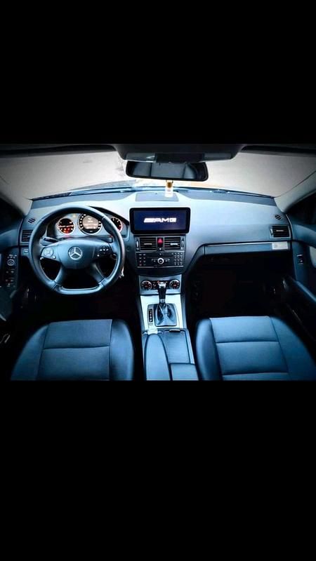 Second-hand Mercedes 320 224 CP (164 kW) 2007 Gri Berlinǎ
