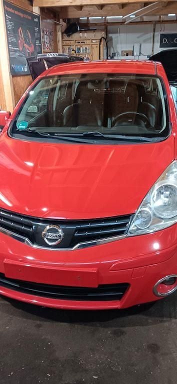 Rot Gebraucht 2012 Nissan Note I-Way Van / Kleinbus | 3.400 € (Teuer) - Bild 1/4