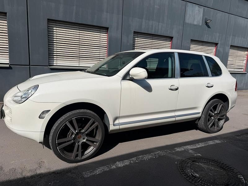 Gebraucht Porsche Cayenne 240 PS (176 kW) 2005 Weiß SUV