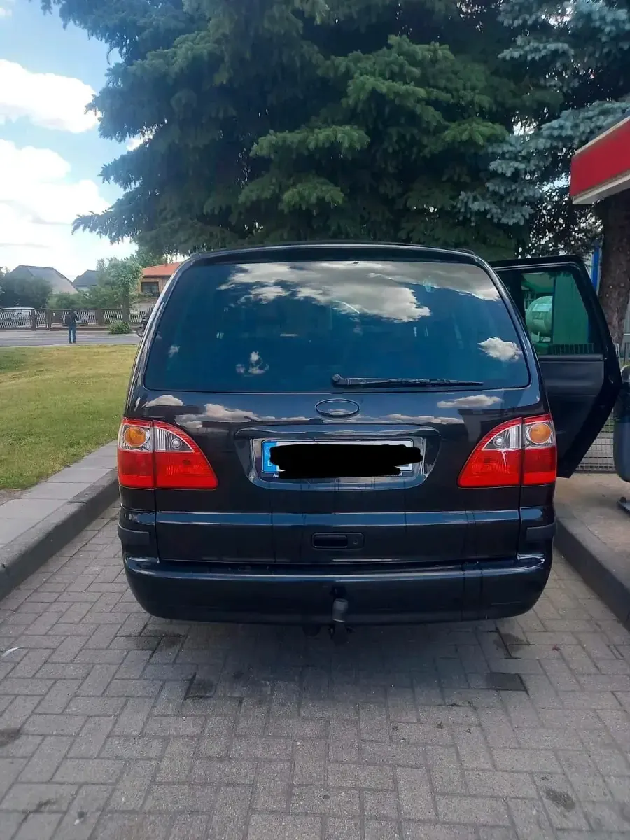 Gebraucht Ford Galaxy 131 PS (96 kW) 2004 Schwarz Van / Kleinbus