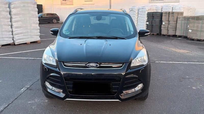 Gebraucht Ford Kuga Titanium 140 PS (102 kW) 2014 Schwarz SUV