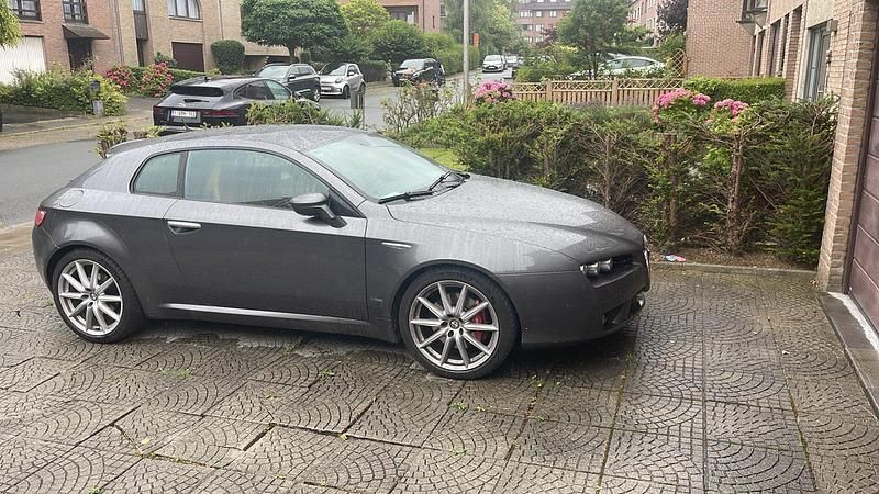 Gebraucht 2010 Alfa Romeo Brera Coupé | 14.000 € - Bild 1/4