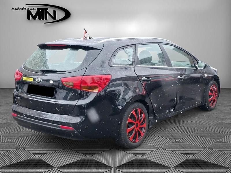 Gebraucht Kia Ceed 99 PS (72 kW) 2013 Schwarz Kleinwagen