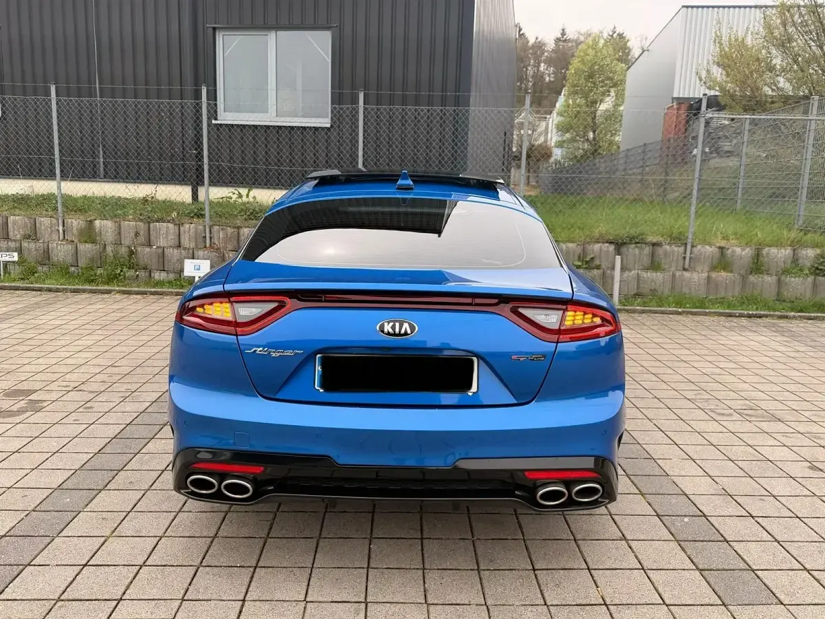Gebraucht Kia Stinger GT-Line 245 PS (180 kW) 2020 Blau Kleinwagen