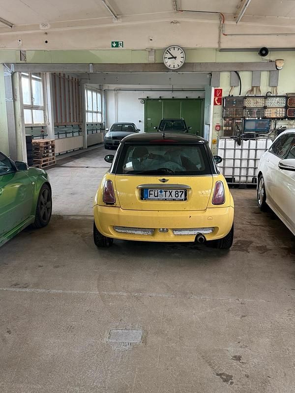 Gebraucht Mini Cooper 116 PS (85 kW) 2002 Gelb Kleinwagen