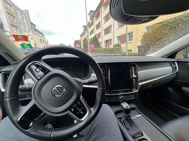 Gebraucht Volvo V90 190 PS (139 kW) 2019 Schwarz Kombi