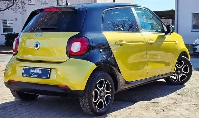 Gebraucht Smart ForFour 90 PS (66 kW) 2016 Gold Kleinwagen