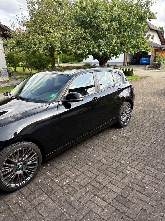 Gebraucht BMW 116 136 PS (100 kW) 2014 Schwarz Kleinwagen