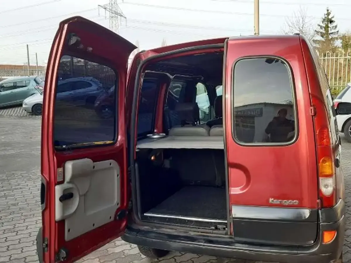 Usata Renault Kangoo 75 CV (55 kW) 2003 Rosso Monovolume