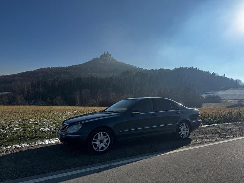 Grün Gebraucht 2001 Mercedes S320 Limousine | 2.850 € (Superpreis) - Bild 1/4