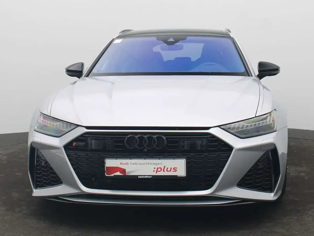 Gebraucht Audi RS6 Ambiente 600 PS (441 kW) 2022 Florettsilber metallic Kombi