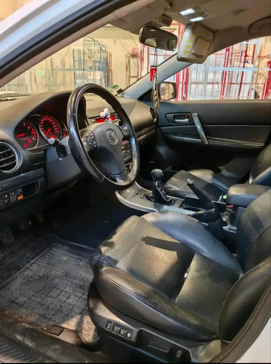 Gebraucht Mazda 6 Inclusive 166 PS (122 kW) 2006 Weiß Kombi