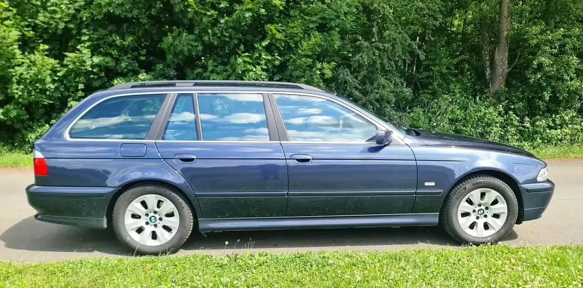 Używany BMW 520 170 KM (125 kW) 2002 Niebieski Kombi