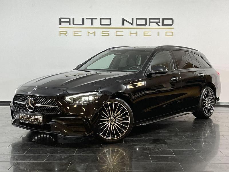 Schwarz Gebraucht 2022 Mercedes C200 AMG Limousine | 34.990 € (Teuer) - Bild 1/4