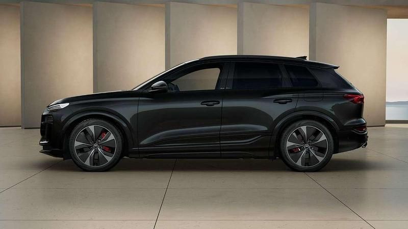 Gebraucht Audi SQ6 e-tron Ambiente 360 kW (490 PS) 2025 Mythosschwarz metallic SUV