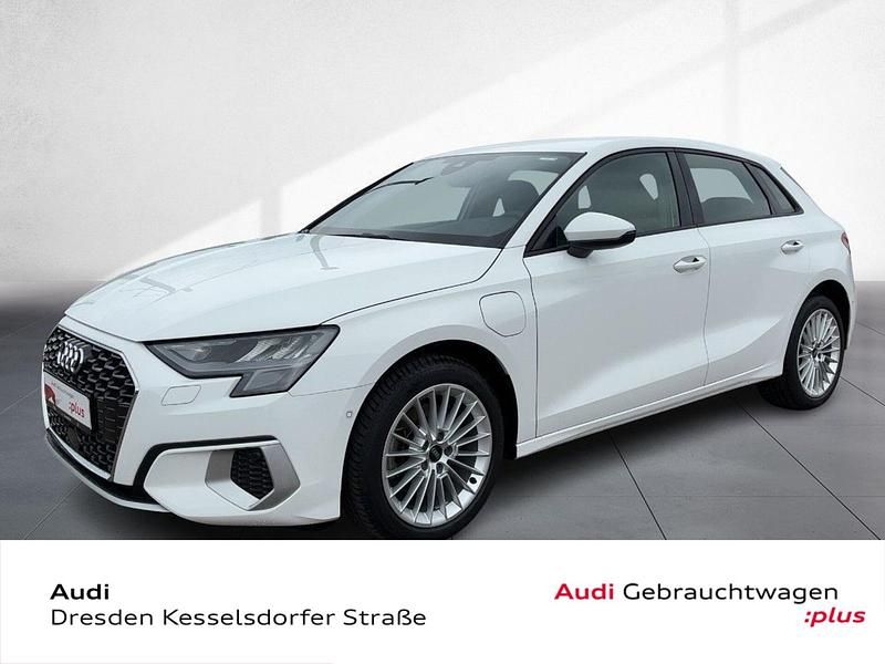 Gebraucht Audi A3 Sportback e-tron Advanced Plus 204 PS (150 kW) 2023 Ibisweiß Kleinwagen
