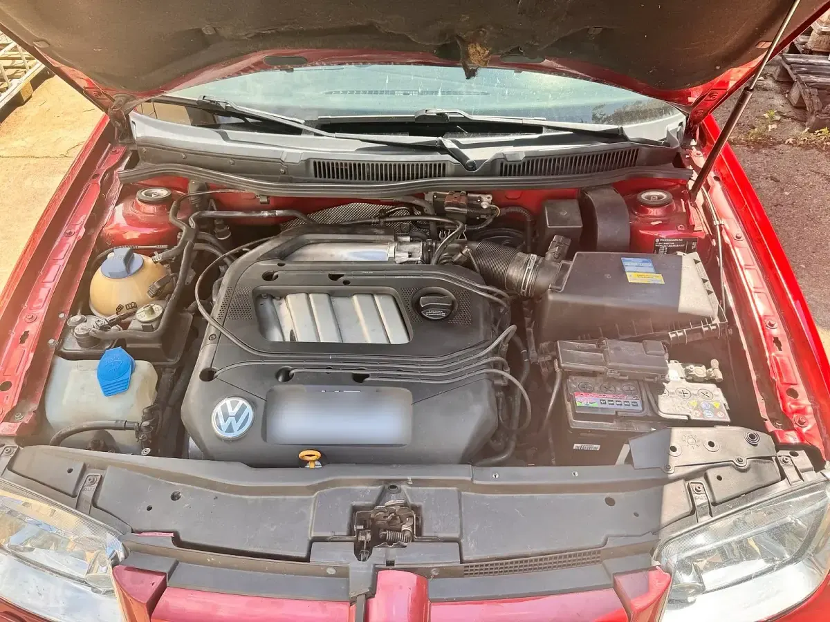 Gebraucht VW Bora 150 PS (110 kW) 1998 Rot Limousine