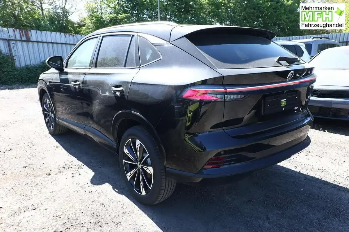 Ny MG HS Luxury 224 HK (164 kW) 2026 Sort SUV