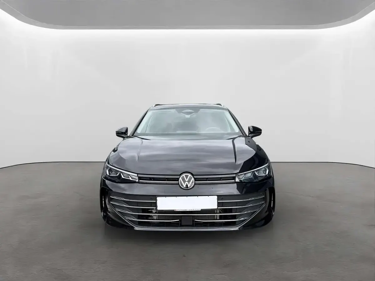 Gebraucht VW Passat Business 204 PS (150 kW) 2025 Grenadillschwarz metallic Kombi