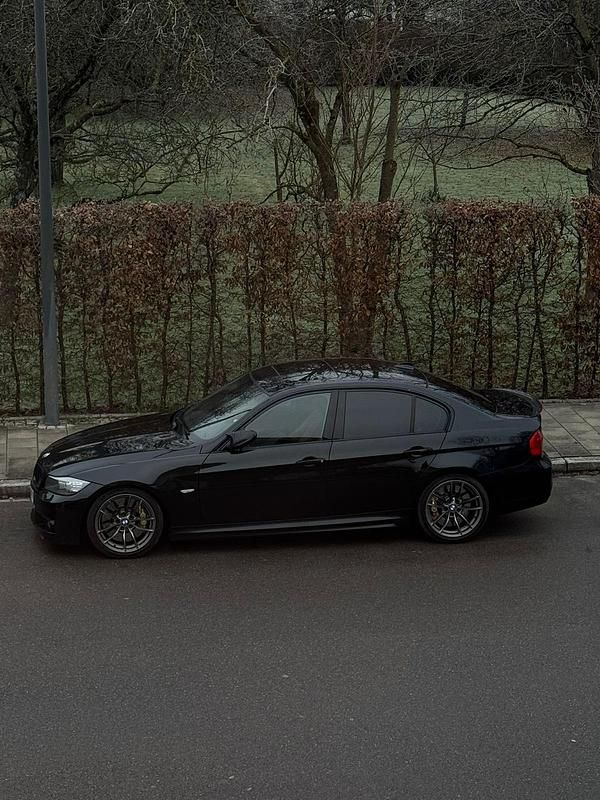Gebraucht BMW 325 Competition Edition 2010 Schwarz Limousine