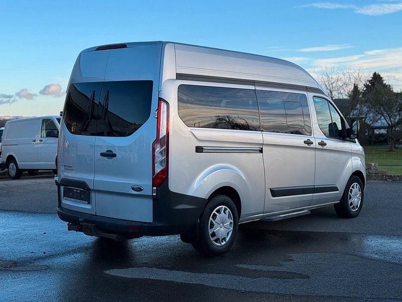 Gebraucht Ford Transit Custom Trend 131 PS (96 kW) 2017 Polarsilber metallic Kombi