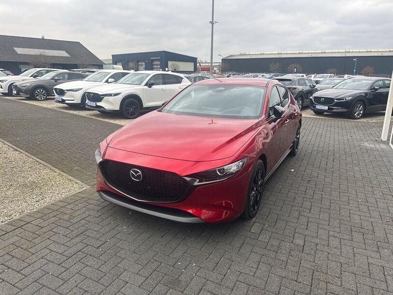 Rot Neu 2025 Mazda 3 Homura-Line Limousine | 24.990 € (Fairer Preis) - Bild 1/3