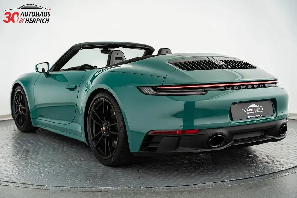 Gebraucht Porsche 911 Carrera Cabriolet 480 PS (353 kW) 2024 Smyrnagreen z33 (pts) Cabrio