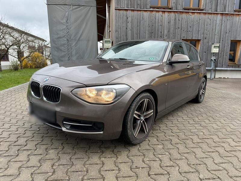 Gebraucht BMW 116 100 PS (73 kW) 2013 Braun Kleinwagen