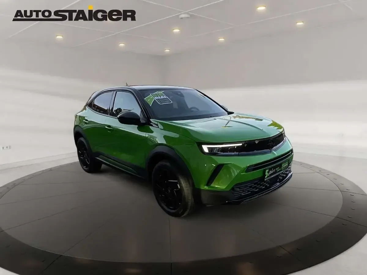 Gebraucht Opel Mokka GS Line 136 PS (100 kW) 2023 Lackierung matcha green/typ au SUV
