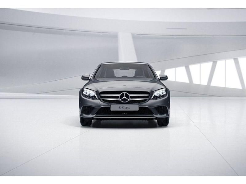 Gebraucht Mercedes C300 Avantgarde 258 PS (189 kW) 2019 Metalliclack selenitgrau (metallic) Limousine