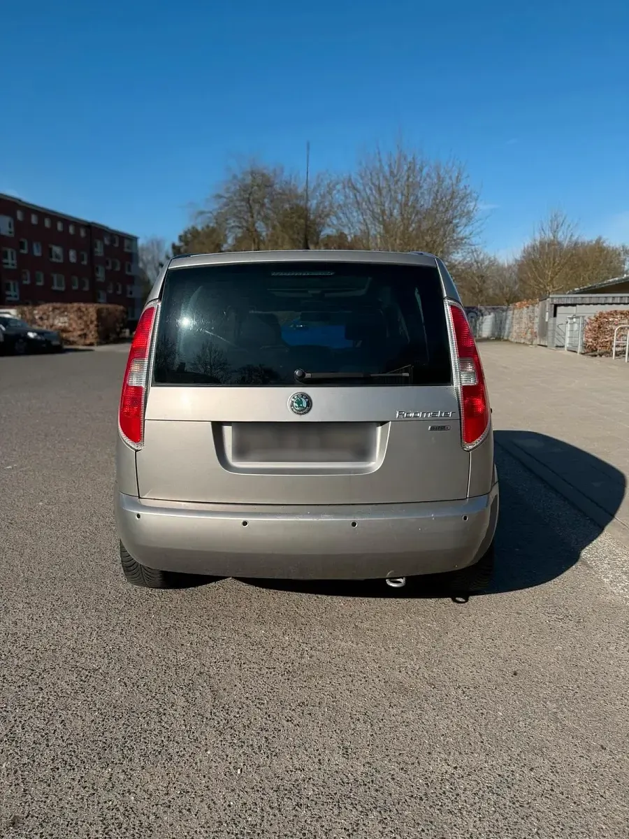 Gebraucht Skoda Roomster 69 PS (50 kW) 2009 Gold Van / Kleinbus