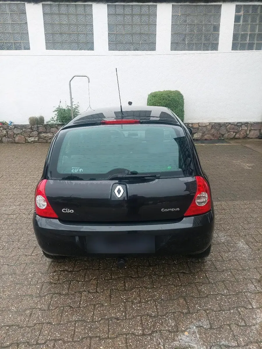 Używany Renault Clio II Campus 65 KM (47 kW) 2009 Czarny Hatchback