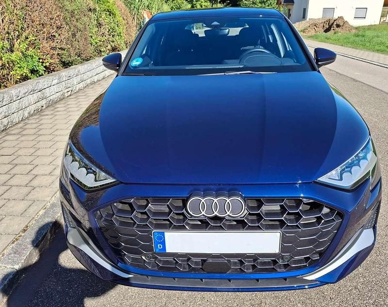 Gebraucht Audi A3 Advanced 150 PS (110 kW) 2024 Blau Kombi