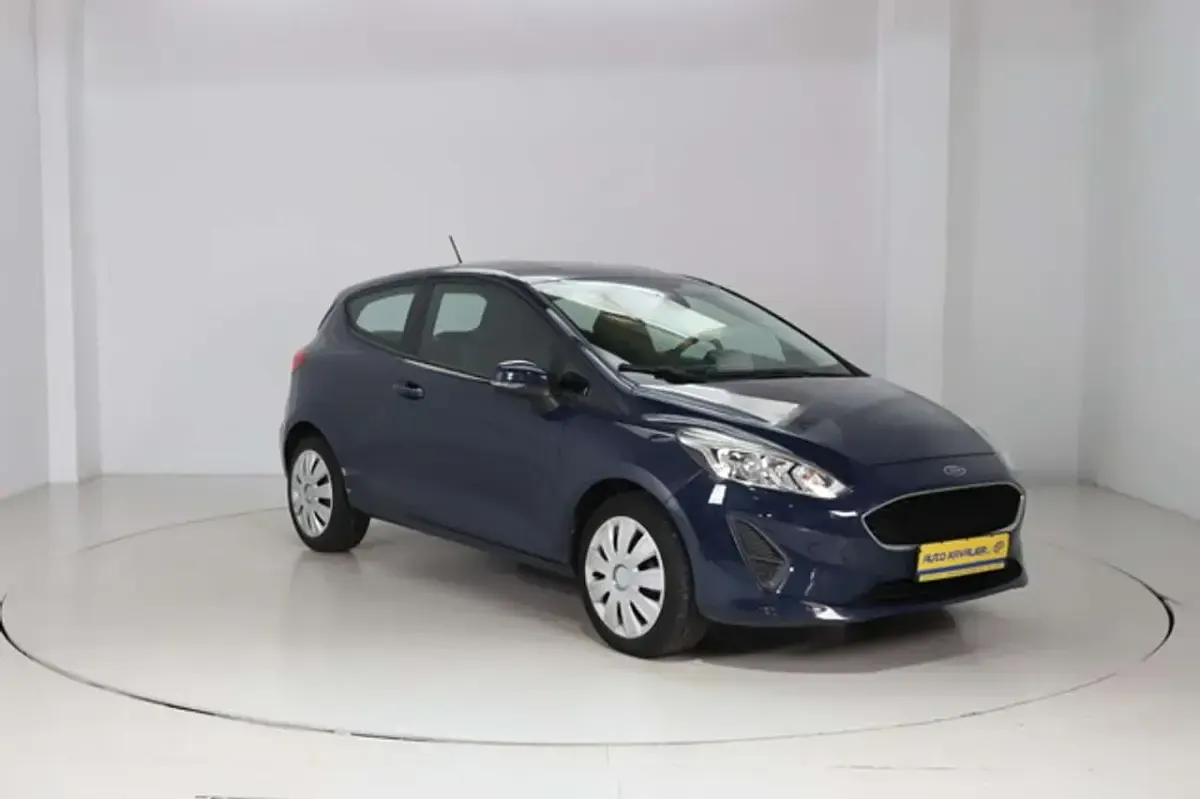 Używany Ford Fiesta 71 KM (52 kW) 2018 Niebieski Hatchback
