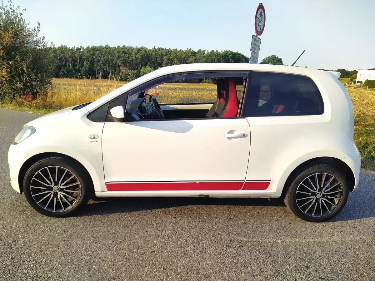 Gebraucht Skoda Citigo Sport 68 PS (50 kW) 2014 Weiß Kleinwagen
