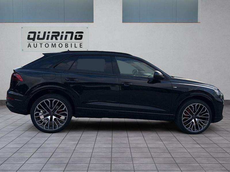 Schwarz Neu 2025 Audi Q8 S-Line SUV | 97.461 € (Superpreis) - Bild 1/4