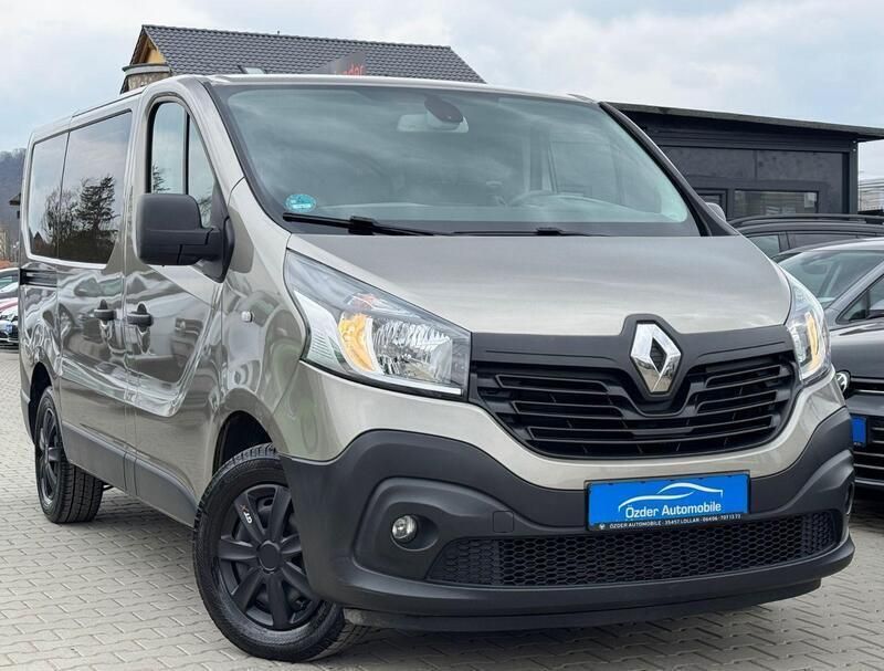 Gelb Gebraucht 2017 Renault Trafic Expression Van | 16.300 € (Fairer Preis) - Bild 1/4