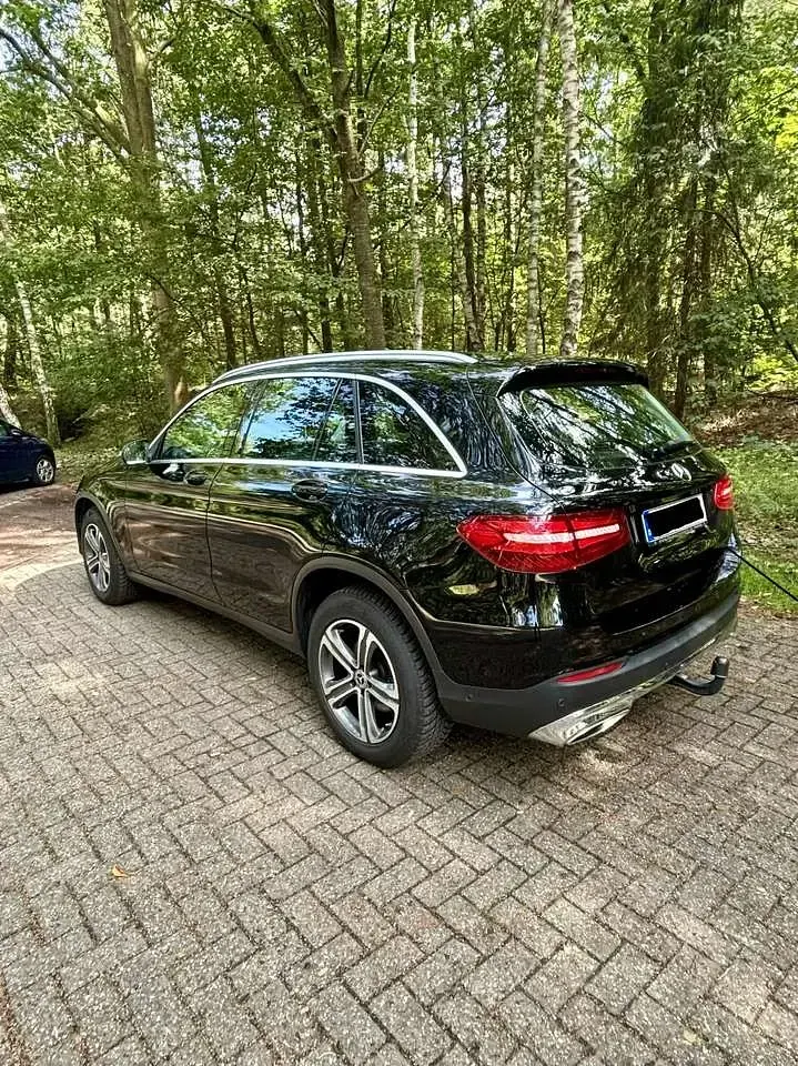 Gebraucht Mercedes GLC220 170 PS (125 kW) 2019 Schwarz SUV