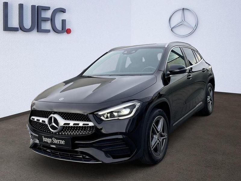 Unilack nachtschwarz Gebraucht 2021 Mercedes GLA250 AMG SUV | 32.250 € (Guter Preis) - Bild 1/4