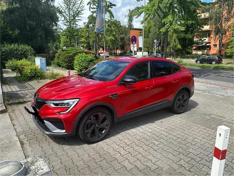 Rot Gebraucht 2021 Renault Arkana RS Line SUV | 23.500 € (Teuer) - Bild 1/4