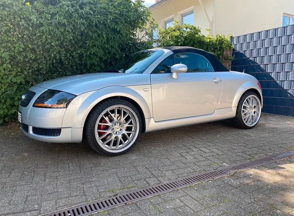 Gebraucht Audi TT Roadster 150 PS (110 kW) 2000 Silber Cabrio
