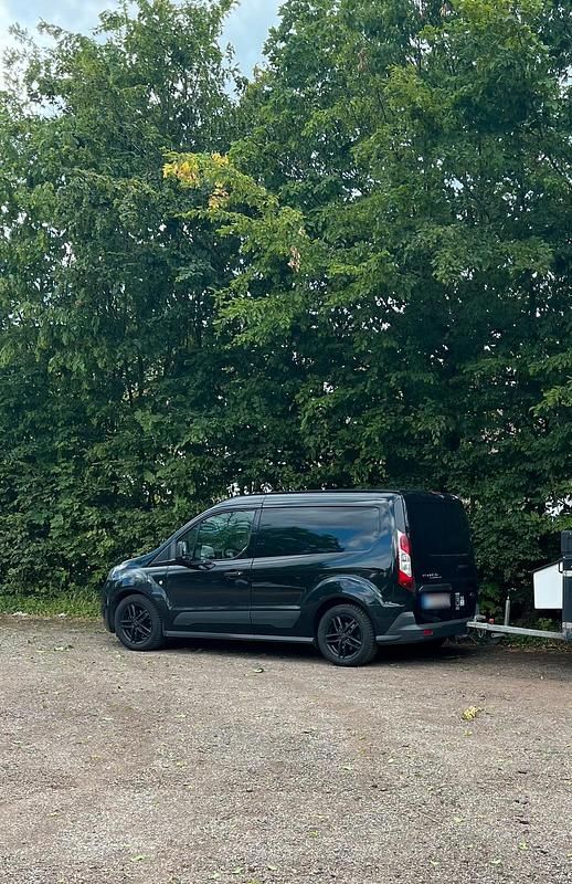 Second-hand Ford Transit Connect 101 CP (74 kW) 2016 Negru Monovolum