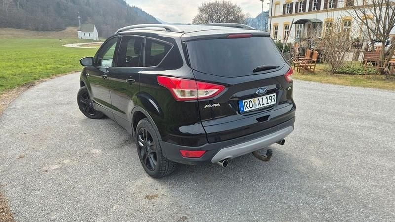 Gebraucht Ford Kuga Titanium 150 PS (110 kW) 2016 Schwarz SUV