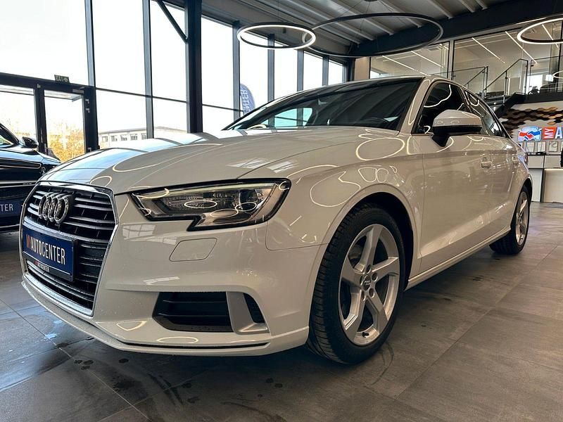 Gebraucht Audi A3 Sport 150 PS (110 kW) 2020 Weiß Limousine